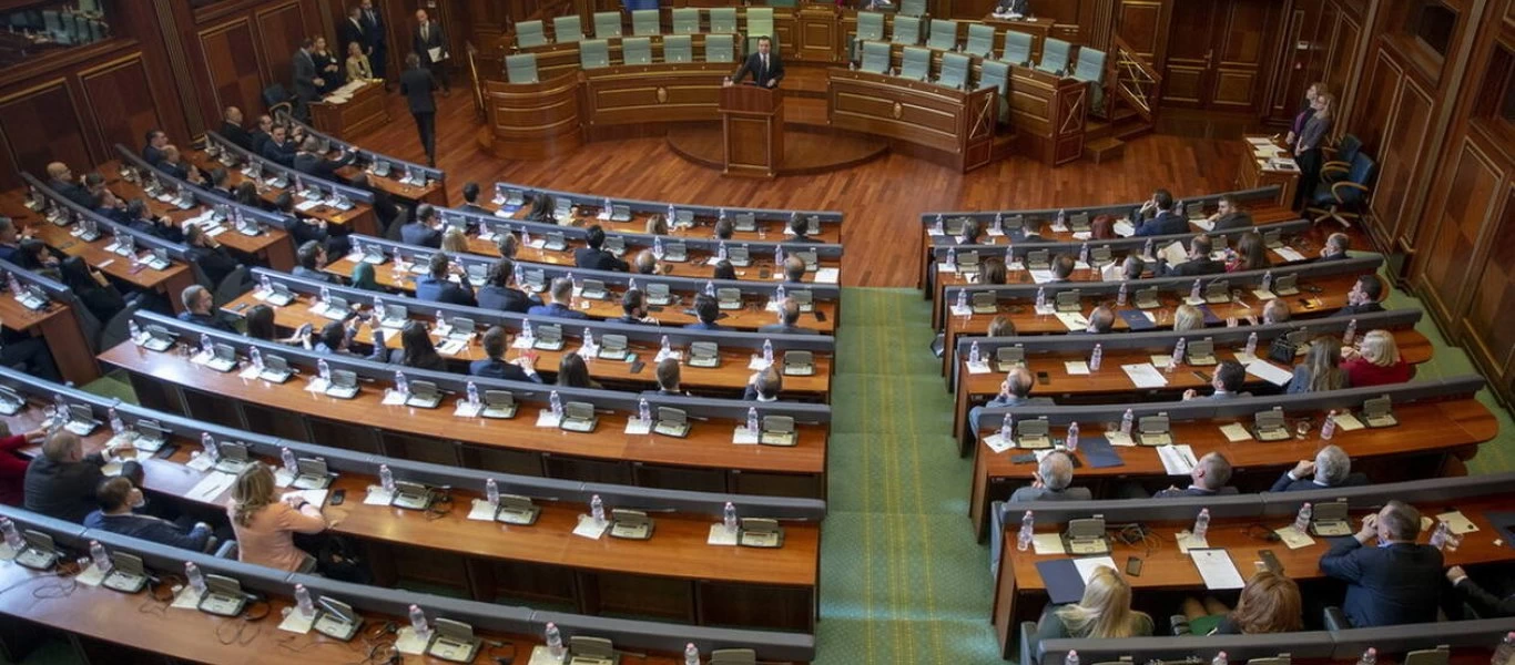 Πολιτικό «χάος» στο Κόσοβο - Ο κορωνοϊός «έριξε» την κυβέρνηση
